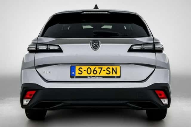 Peugeot 308 (2023) thumbnail 4