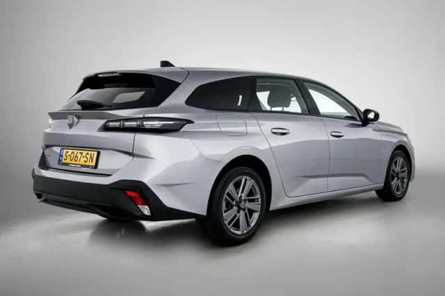 Peugeot 308 (2023) thumbnail 5