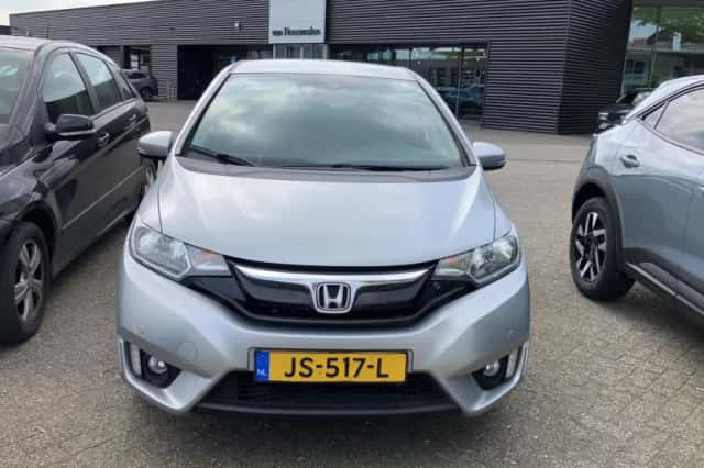 Honda Jazz (2016) thumbnail 2