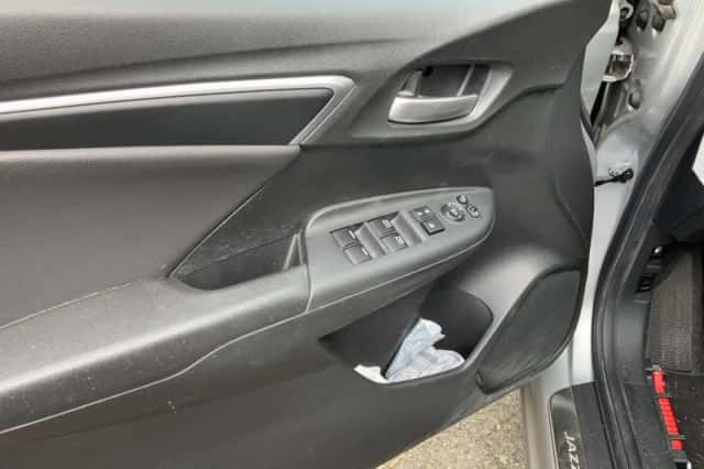 Honda Jazz (2016) thumbnail 11