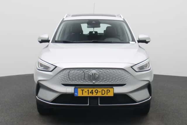 MG ZS EV (2023) thumbnail 3