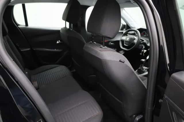 Peugeot 208 (2023) thumbnail 28