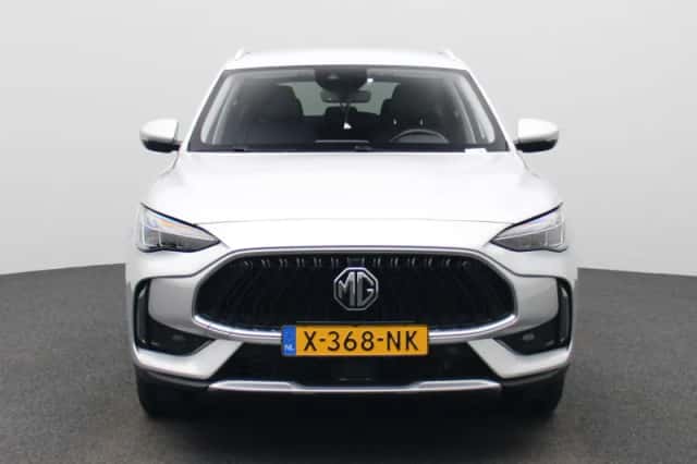 MG MG HS (2023) thumbnail 4