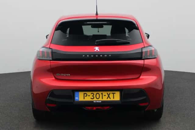 Peugeot e-208 (2022) thumbnail 6