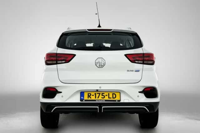 MG ZS EV (2022) thumbnail 4