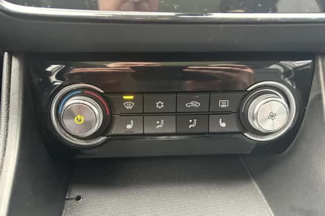 MG ZS EV (2020) thumbnail 7