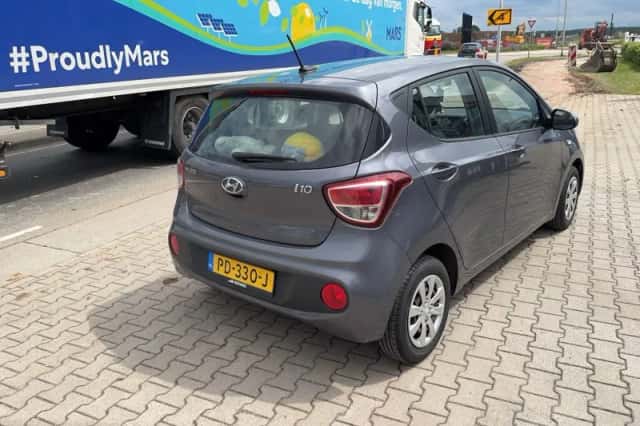 Hyundai i10 (2017) thumbnail 5