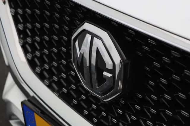 MG MG HS (2023) thumbnail 40
