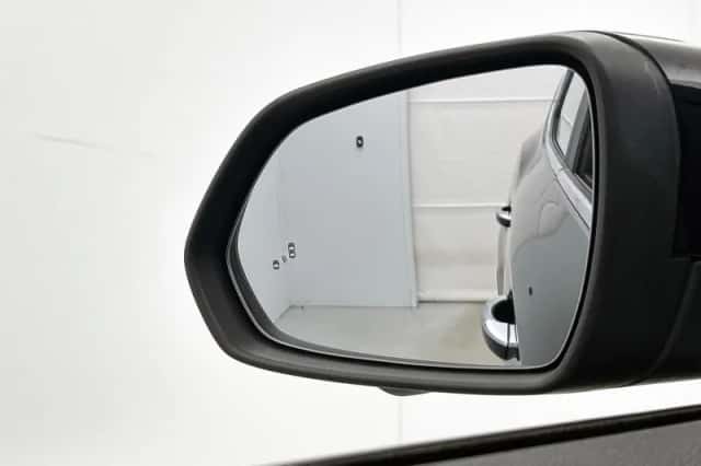 MG ZS EV (2025) thumbnail 19