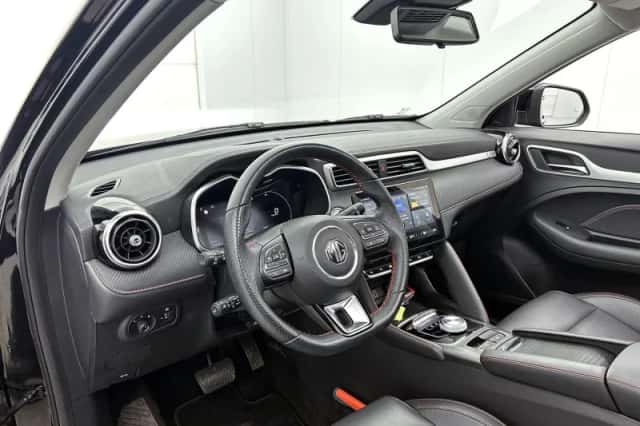 MG ZS EV (2025) thumbnail 20