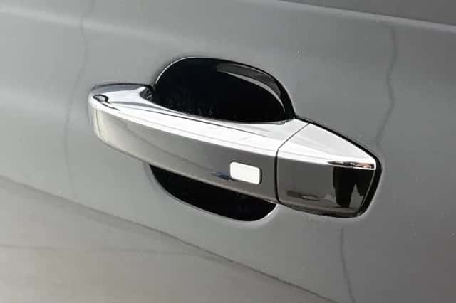 MG ZS EV (2025) thumbnail 24