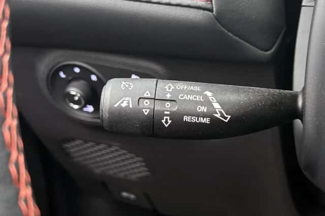 MG ZS EV (2025) thumbnail 7