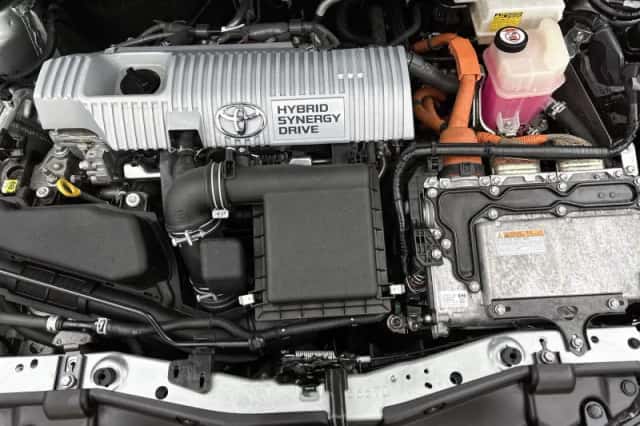 Toyota Auris (2018) thumbnail 11