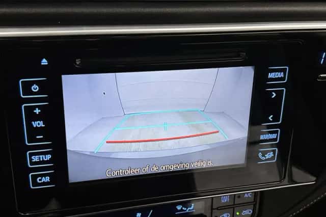 Toyota Auris (2018) thumbnail 12