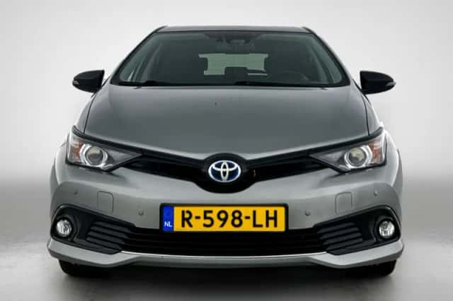 Toyota Auris (2018) thumbnail 6