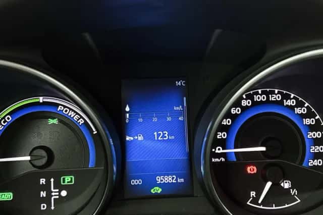 Toyota Auris (2018) thumbnail 10