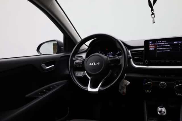 Kia Stonic (2022) thumbnail 33