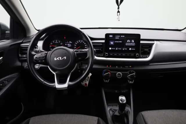 Kia Stonic (2022) thumbnail 8