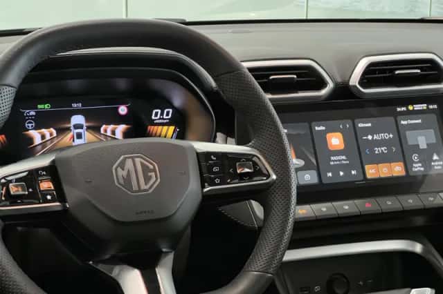 MG ZS (2025) thumbnail 3