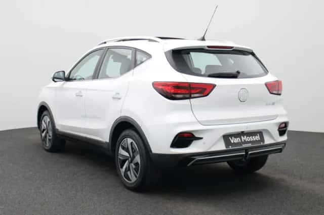 MG ZS EV (2025) thumbnail 2
