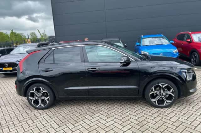 Kia Niro (2022) thumbnail 4
