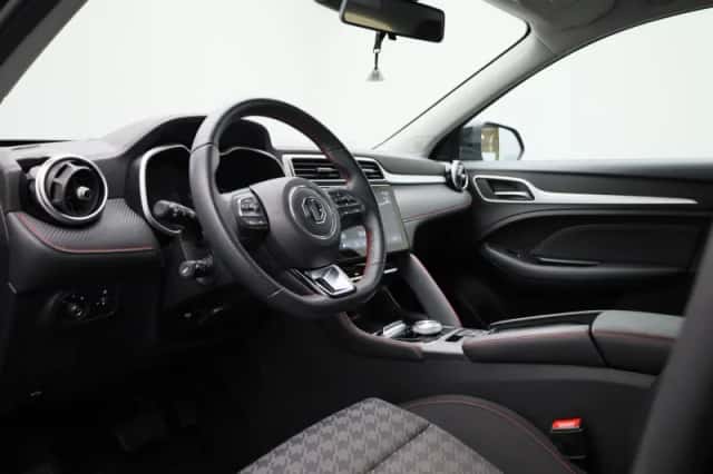 MG ZS EV (2023) thumbnail 30