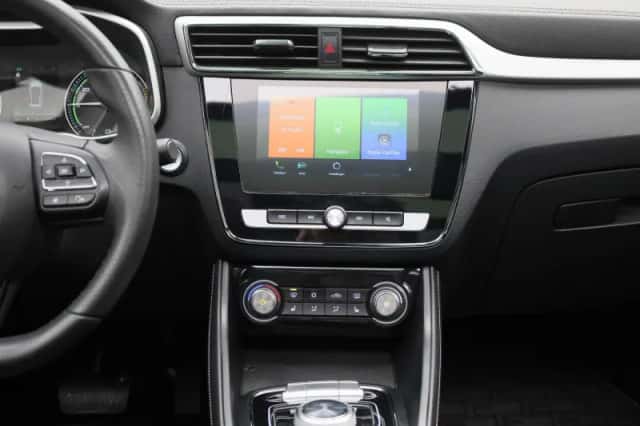 MG ZS EV (2021) thumbnail 8