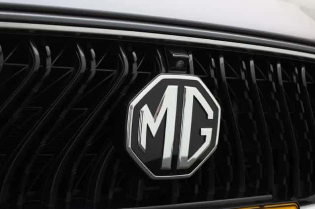 MG MG HS (2023) thumbnail 44