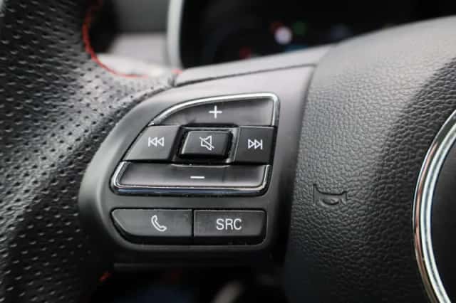 MG ZS EV (2022) thumbnail 18