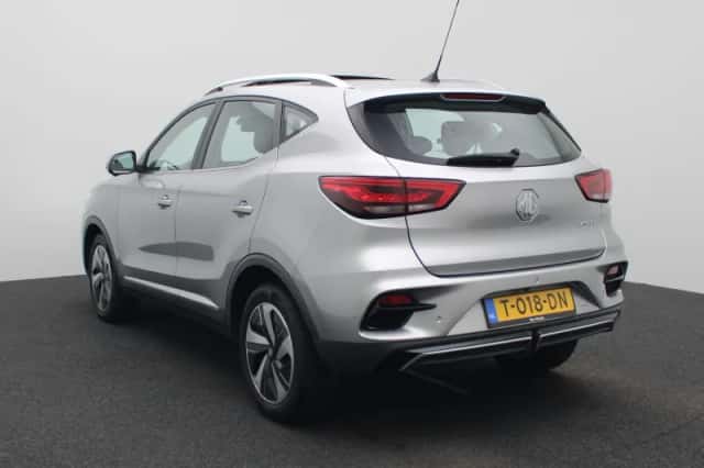 MG ZS EV (2023) thumbnail 2