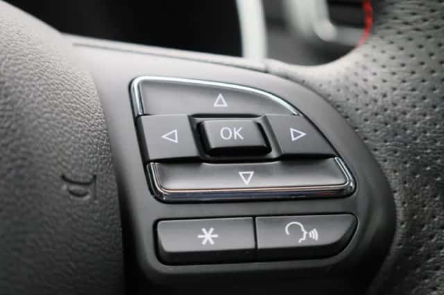 MG ZS EV (2023) thumbnail 26