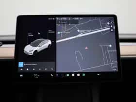 Tesla Model 3 (2021) thumbnail 16