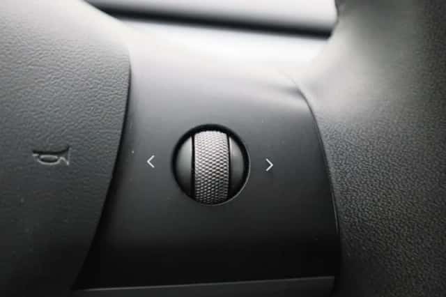 Tesla Model 3 (2021) thumbnail 29