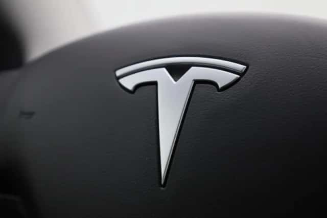 Tesla Model 3 (2021) thumbnail 30