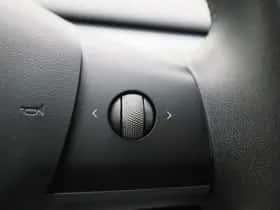 Tesla Model 3 (2021) thumbnail 30