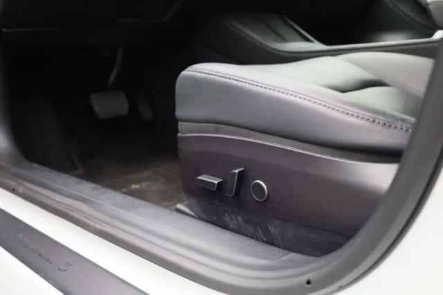 Tesla Model 3 (2021) thumbnail 34