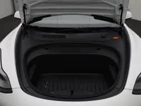 Tesla Model 3 (2021) thumbnail 43