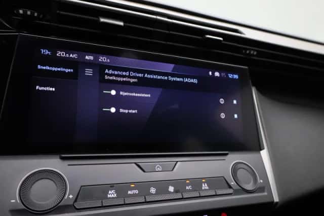 Peugeot 308 (2023) thumbnail 22