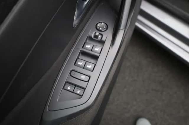 Peugeot 308 (2023) thumbnail 30