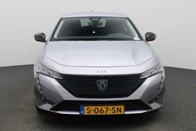 Peugeot 308 (2023) thumbnail 4