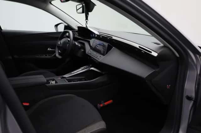 Peugeot 308 (2023) thumbnail 32