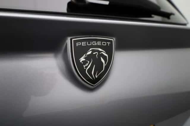 Peugeot 308 (2023) thumbnail 36
