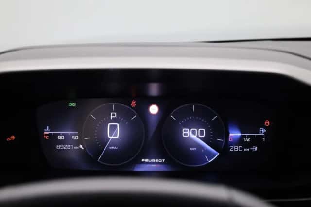 Peugeot 308 (2023) thumbnail 9