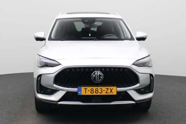 MG MG HS (2023) thumbnail 4