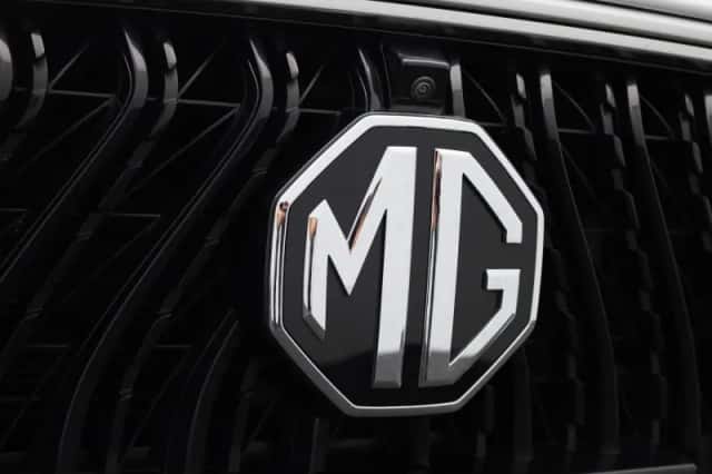 MG MG HS (2023) thumbnail 44