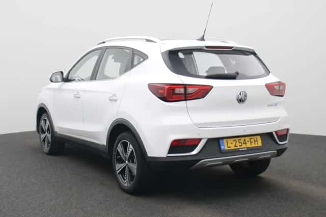 MG ZS EV (2021) thumbnail 2