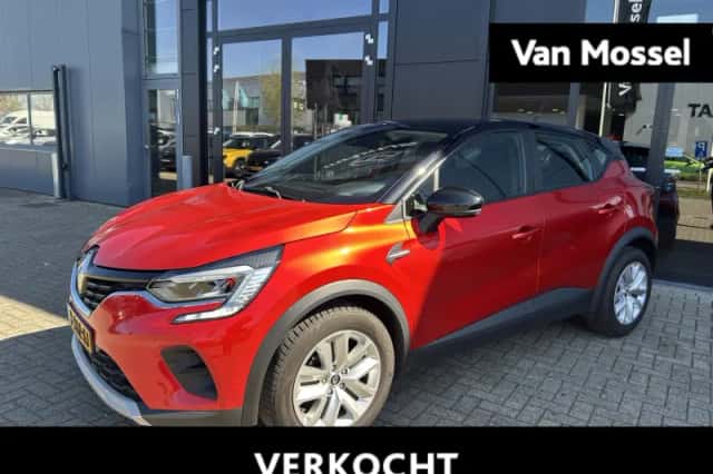 Renault Captur (2022) thumbnail 1