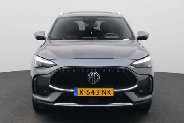 MG MG HS (2023) thumbnail 4