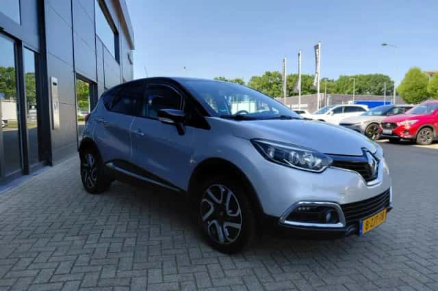Renault Captur (2015) thumbnail 6