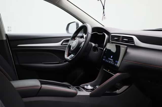 MG ZS EV (2023) thumbnail 30